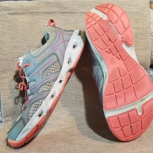 Speedo easy lace sneakers Sz 9